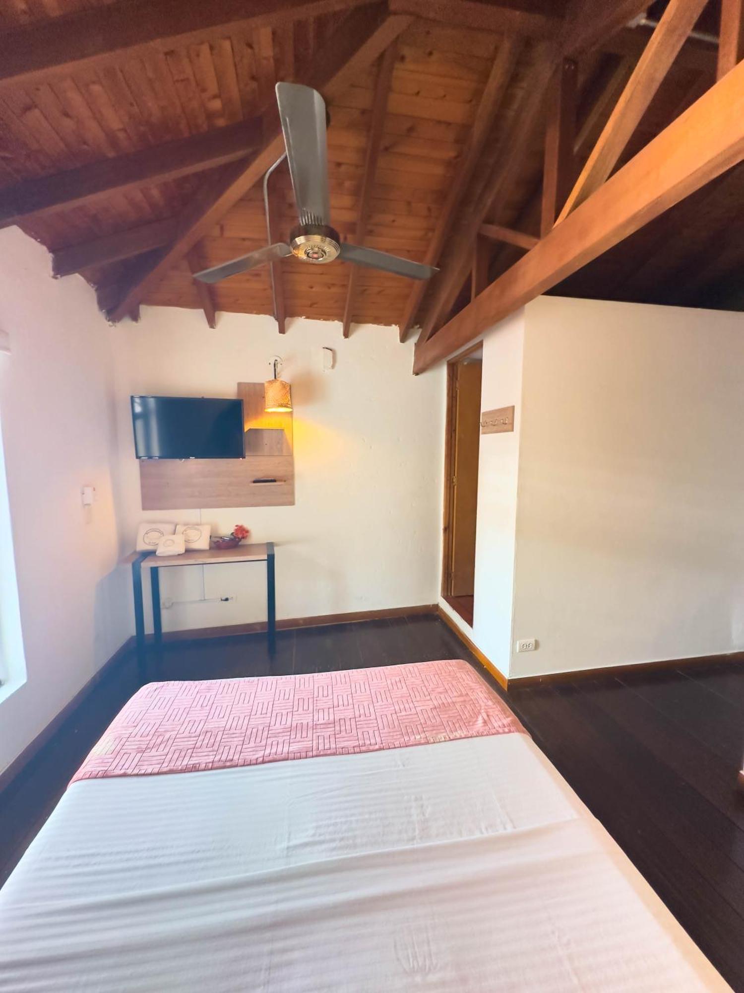 Encomendero Hotel -Centro Historico- Santa Fe de Antioquia Exteriör bild